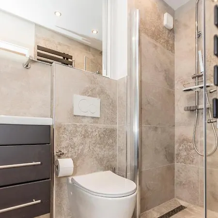 Smart Haus Rubin 102 Апартаменти